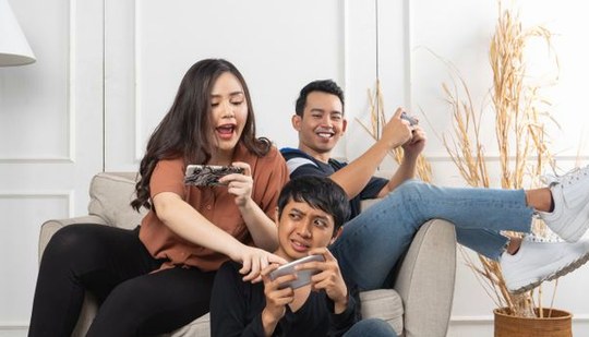 đánh giá 2025 Debet